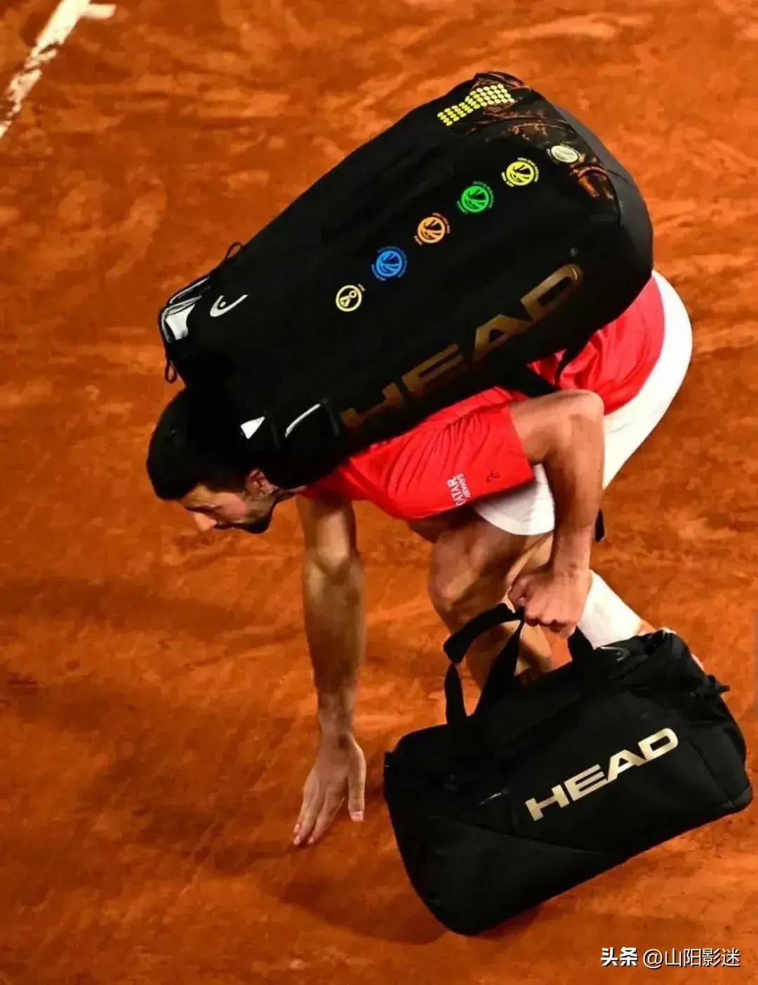 AYX-包含德约科维奇迎来十二赛季高光表现，西班牙队球迷沸腾！的词条