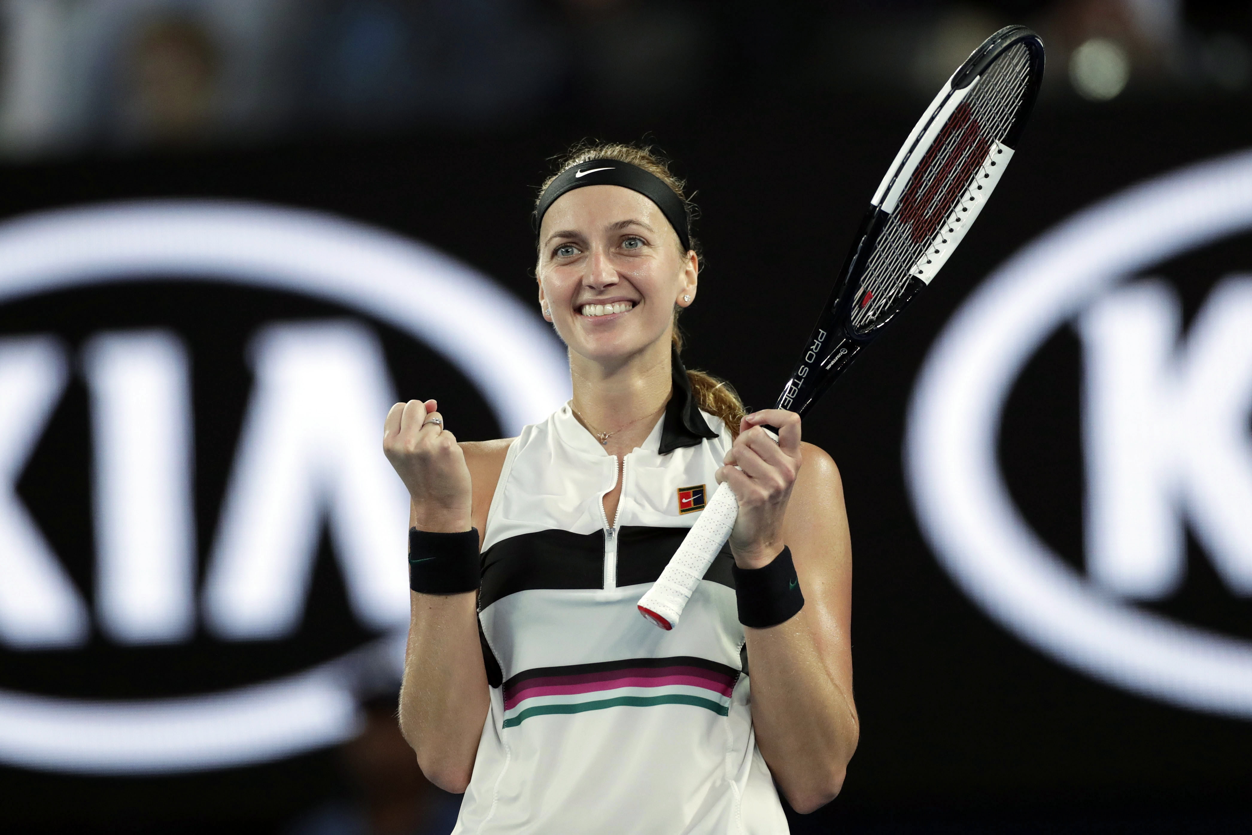 爱游戏-科维托娃回归赛场，问鼎冠军首场状态亮眼，快船观众沸腾！的简单介绍