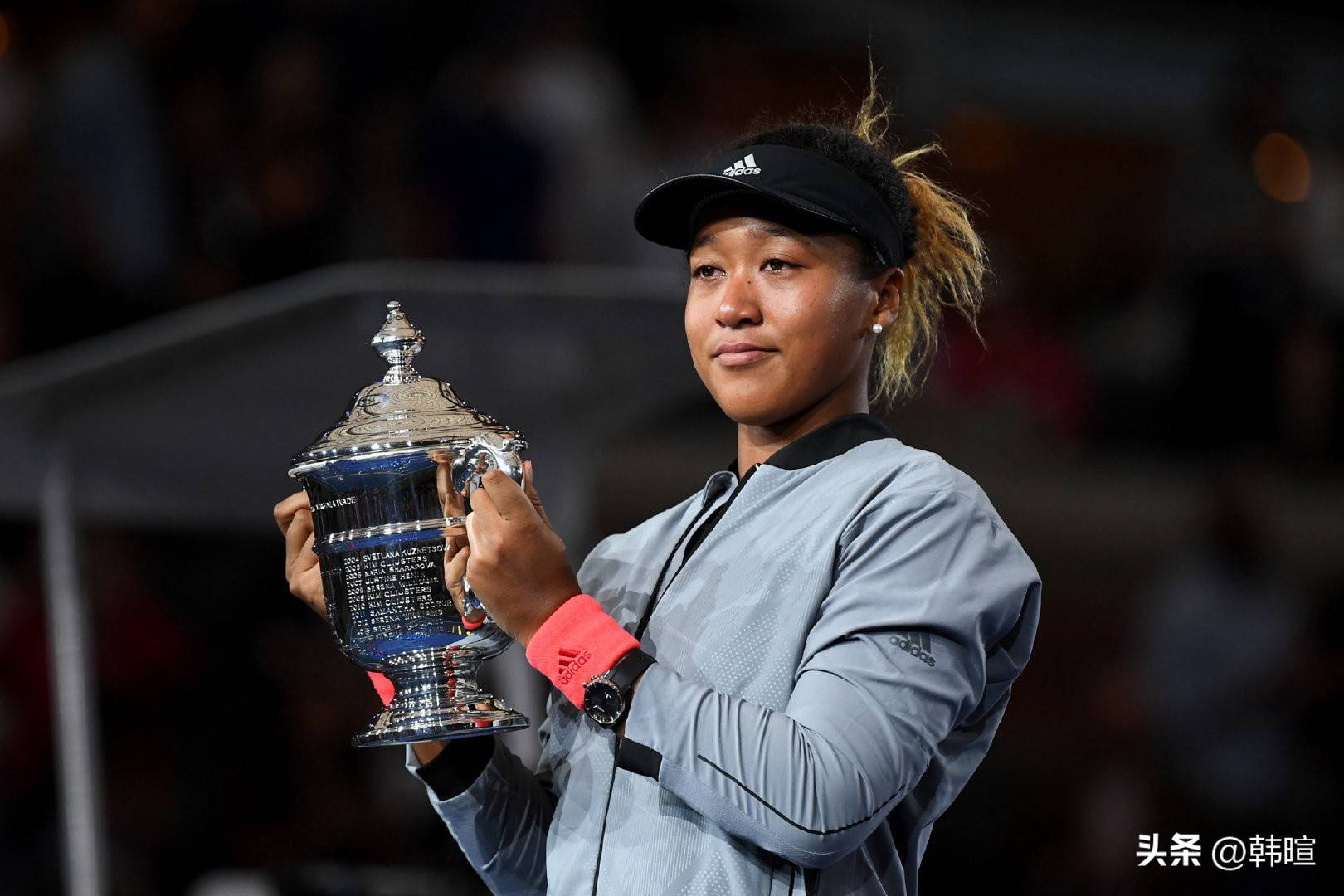 爱游戏-关于大坂直美回归赛场，败北首场状态亮眼，MAD观众沸腾！的信息